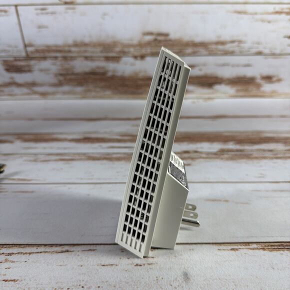 NETGEAR EX6250 AC1750 WiFi Mesh Extender – Dual Band Gigabit - Picture 2 of 5